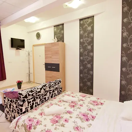 Apartment Magnifique Near Theatre & Split